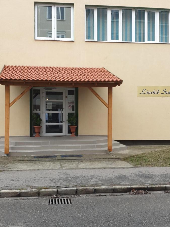 Lanchid Szallo Kecskemét Exterior foto