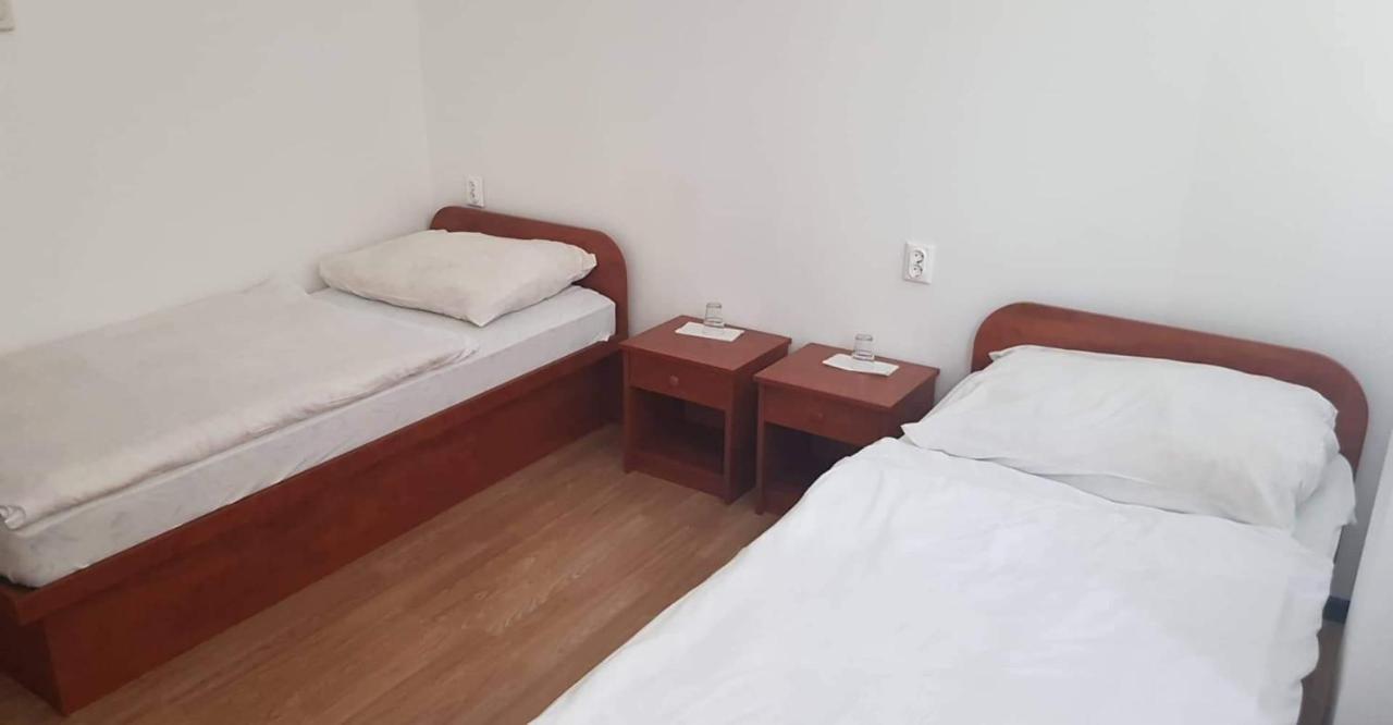 Lanchid Szallo Kecskemét Exterior foto